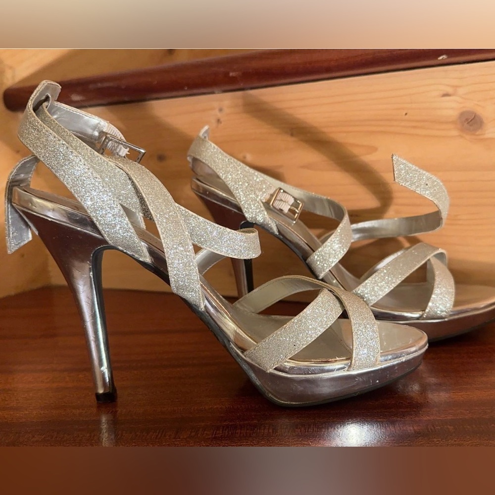 silver strap heels - Picture 4 of 6
